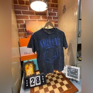 Nirvana Men's Officially Licensed Vintage Logo Tee T-Shirt